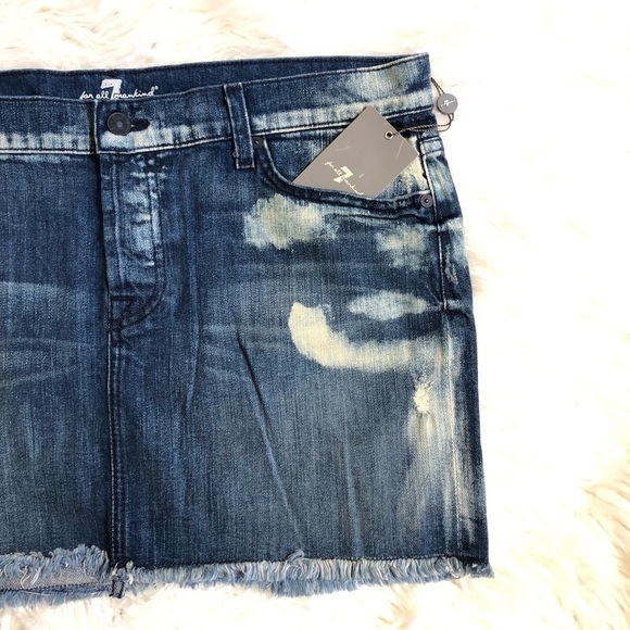 7 for all Mankind Y2K Bleached Distressed Dark Denim Mini Fray Hem Skirt NWT 32 - Picture 3 of 9